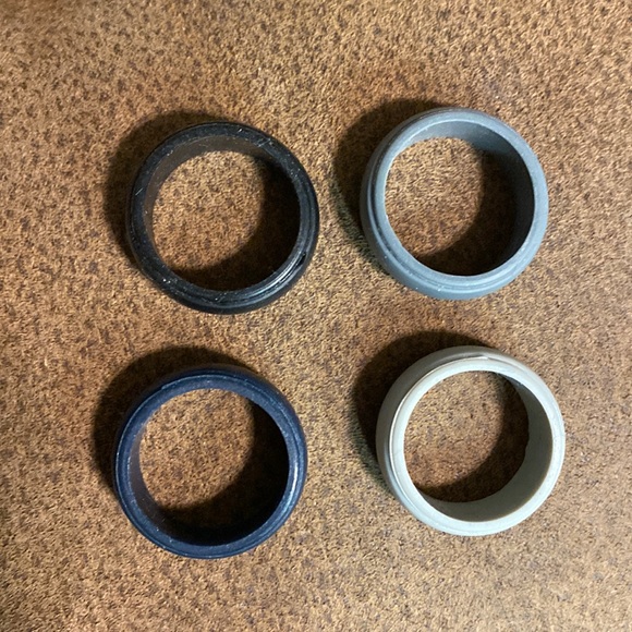 Silicone Rings - Picture 1 of 5